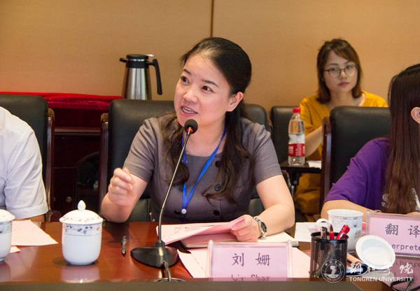 9世界杯官网国际合作与交流处副处长刘姗介绍世界杯官网国际化办学情况.JPG