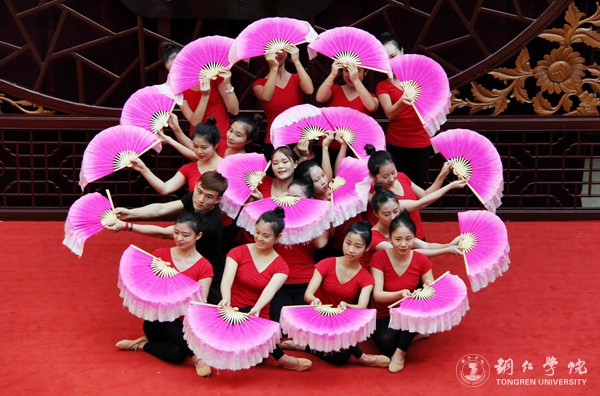 4、舞蹈《茉莉花》.JPG