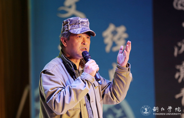 AR0A3288.JPG